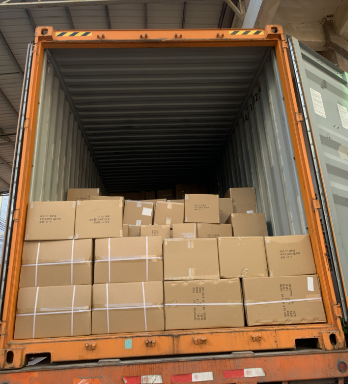 2024-11-26, 1*40HQ container kitchen utensils load for North American customer